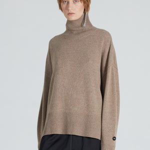 TURTLENECK CINNAMON